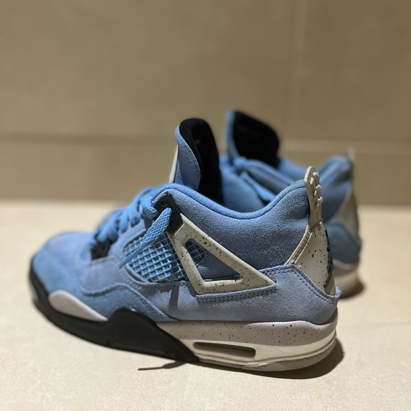 Jordan 4 University Blue - Picture 2 of 3